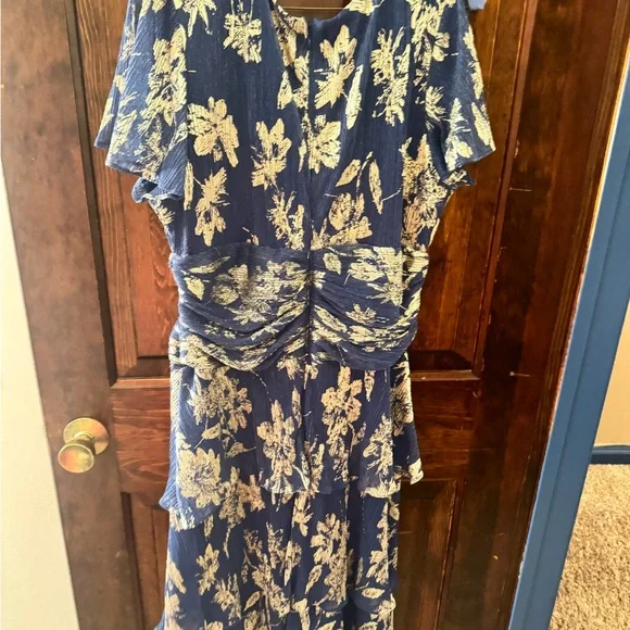 SLNY Blue and Cream Floral Maxi Dress - Picture 3 of 4